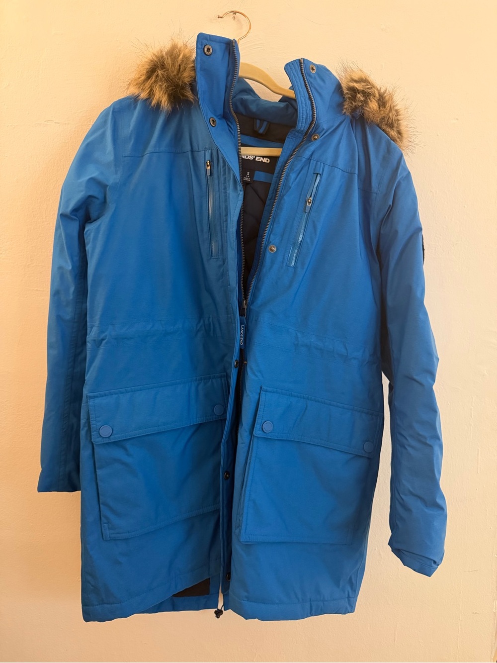 Lands' End Women’s Blue Parka with Faux Fur Hood size small NWOT